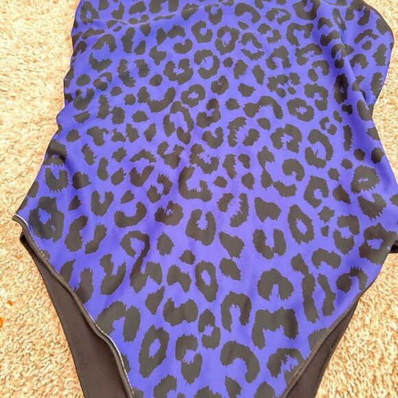 Le Boubou Parisian Blue Cheetah Print One Piece Swimsuit Size Small - Picture 3 of 6